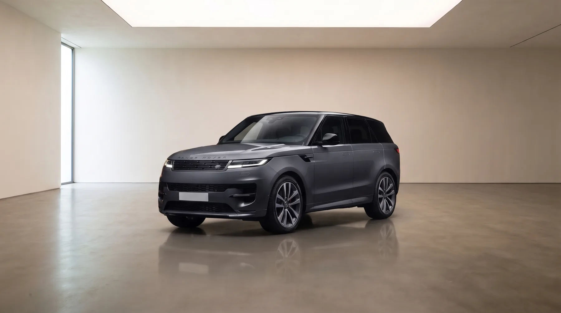 Land Rover Range Rover Sport SV, front